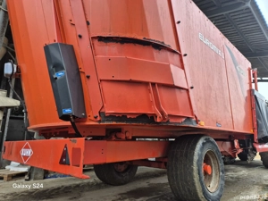 Remorcă de furajat - imagine 5