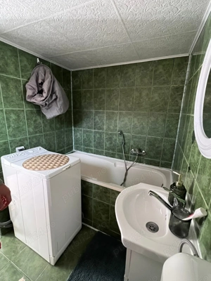 Inchiriez apartament cu o camera, 20-30mp, in zona centrala, la casa - imagine 11