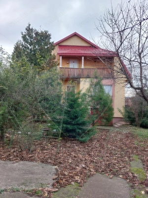 Casă / Vilă cu 4 camere de vânzare