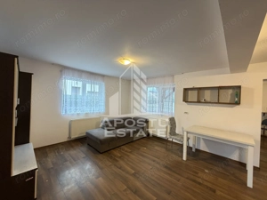 Casă individuală , curte mare , terasă acoperită , Zona Plopi - imagine 2