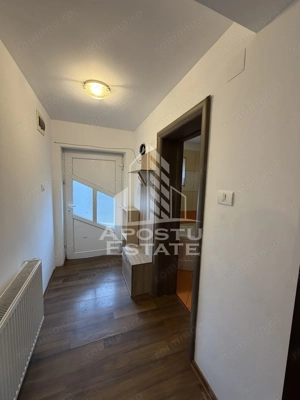 Casă individuală , curte mare , terasă acoperită , Zona Plopi - imagine 9