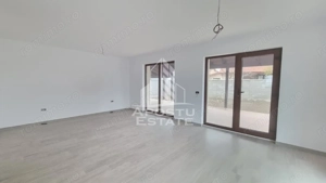 Casa individuala de vanzare cu 4 camere si garaj, Giarmata - imagine 3