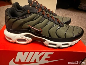 asidasi Nike Air Max Plus Cargo Khaki Phantom