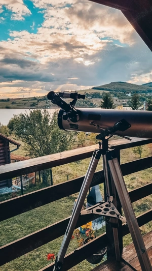 Casa de vanzare complet utilata si mobilata cu vedere la lac