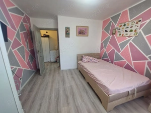 Apartament cu 3 camere decomandat, Tractorul - imagine 4
