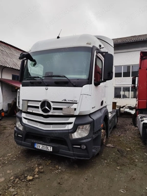 Vand autotractor Mercedes Benz - imagine 2