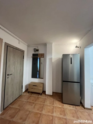 inchiriez apartament 2 camere recent renovat , mobila Mobexpert , parchet -usi  Pinum,totul nou