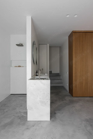 Microciment epoxidica si poliuretan pentru pardoseli si pereti - imagine 2