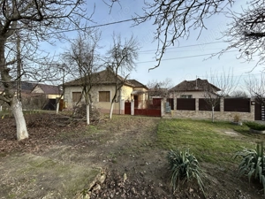 Vand casa mare, 4 cam.in Mandruloc, st.1.484 mp. sc.160,toate utilitatile introduse(incl.gaz) - imagine 3