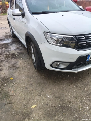 vând Sandero stepway diesel anul 2019 - imagine 2