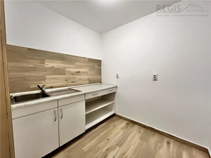 Etaje Renovate in Centrul Civic pentru Birouri - imagine 13