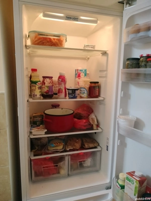 Vând combină frigorifică Indesit 355 l - imagine 4