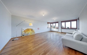 Apartament deosebit intr-o  vila  situata pe Dealul Cetății