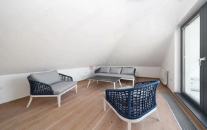 Apartament deosebit intr-o  vila  situata pe Dealul Cetății - imagine 2