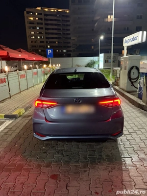 Toyota Corolla Sedan 1.8 Hybrid CVT - imagine 3