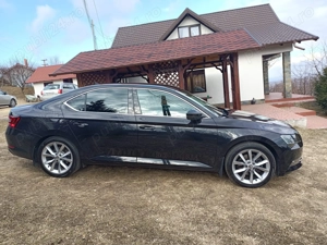 Skoda Superb 2016 - imagine 2
