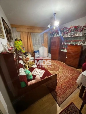 Decomandat cu centrala la etaj 2 linga Padurice - imagine 3