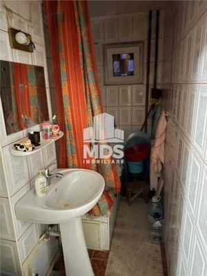 Decomandat cu centrala la etaj 2 linga Padurice - imagine 5