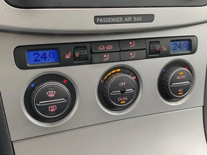 Volkswagen Passat Variant 1.8 Benzina 160 CP 2009 - imagine 13