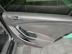 Volkswagen Passat Variant 1.8 Benzina 160 CP 2009 - imagine 19