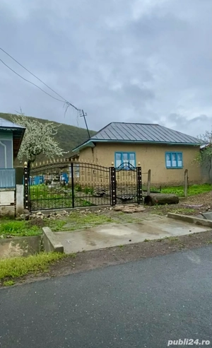 Vând Casa in Slava Rusă, 2000mp.