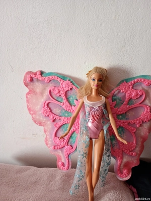 Papusa Barbie 