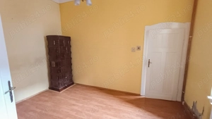 Locuință ultracentrală compusă din două apartamente cu intrări separate - imagine 2