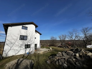 Vilă 234 mp, 5 Dormit. Renovată 2019, 20 km BM, Terasă, Teren Extensibil. - imagine 9