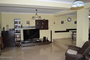 Glambocu - Bascov, Casa constructie 2008, teren 1066 mp - imagine 19