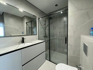 Garsoniera in zona Universitate - imagine 2