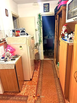 2 cam decomandat etaj 2 centrala proprie zona Girocului-Soarelui - imagine 7