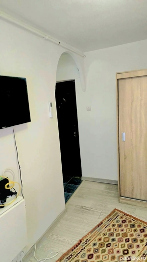 DIRECT proprietar inchiriez garsoniera Piata Resita - imagine 3