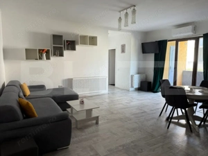 Apartament semidecomandat cu 3 camere, 63 mp utili, parcare, zona Terra - imagine 2