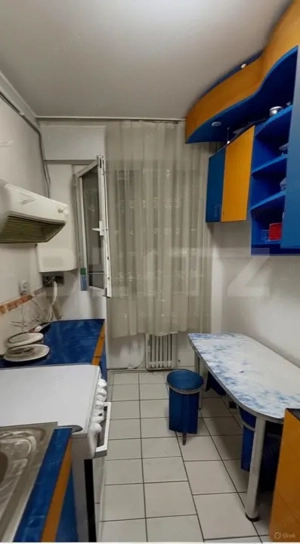 Apartament de 2 camere, 52.29 mp, zona Piata Nicolina  - imagine 3