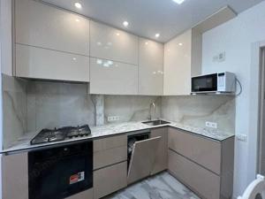 Apartament cu 2 camere de inchiriat in zona Tractorul - imagine 2