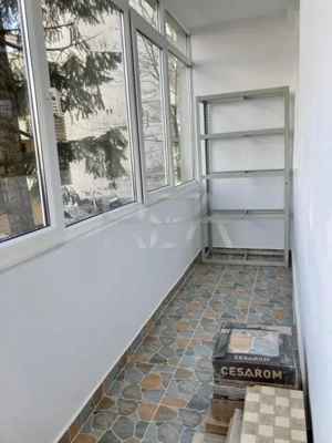 2 camere renovat pe Mihalache cu Vedere Spate - imagine 2