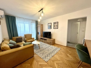 Apartament spațios cu 2 camere | Ion Dragalina - imagine 4