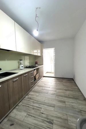 Apartament renovat modern, 3 camere decomandate, etaj 2 4   zona Piața Centrală - imagine 5