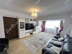 Apartament 3 camere mobilate utilate 2 bai pivnita zona Turnisor Sibiu - imagine 2