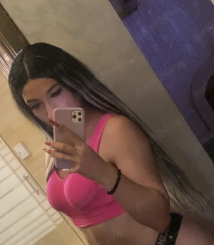 Bună sunt Maria am 25 de ani și sunt fată Trans   