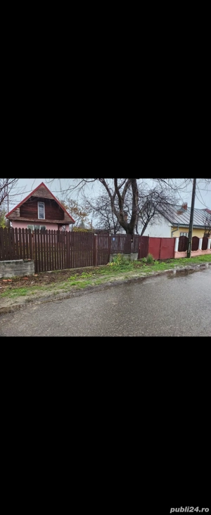 Casa de vanzare in sat  ,Ciusle ,16.km de Focsani.