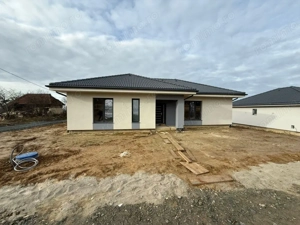 Casă nouă, 114 mp utili, semifinisată – Satul Nou de Jos, tip Mediteranean