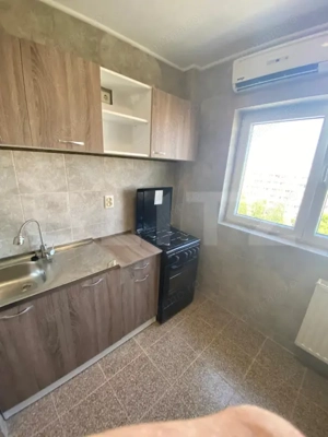 Garsoniera decomandata, 35 mp, Alexandru Obregia  - imagine 4