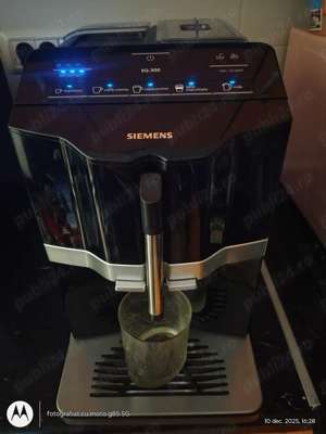 Expresor cafea Siemens EQ.300 in perfecta stare de functionare.