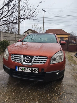 Vând Nissan quasqai