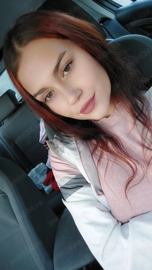 Bună ma numesc alis și am 23 de ani 