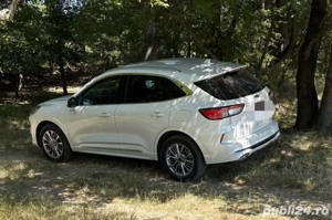 Vând Ford Kuga Vignale Hybrid 2023