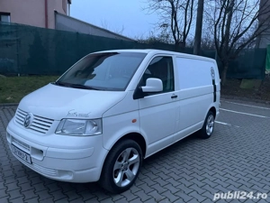 VW Transporter T5 Motor 1,9 TDI. 
