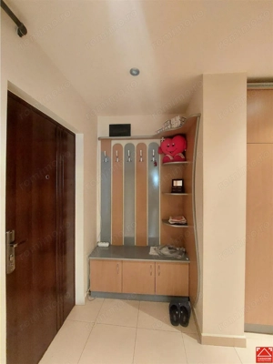 Apartament cu acces stradal pentru cabinet sau birou - imagine 11