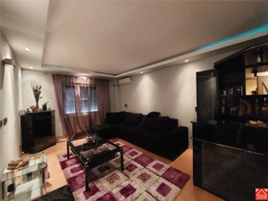 Apartament cu acces stradal pentru cabinet sau birou